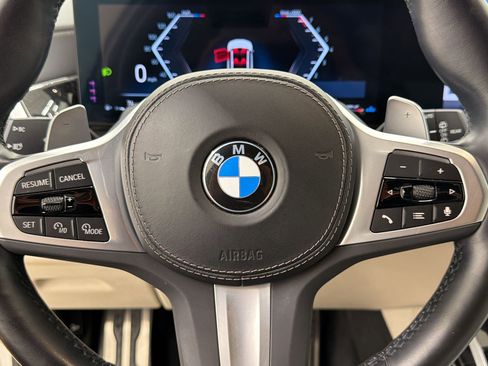 Used 2024 BMW X7 xDrive40i w/ Executive Package AWD/4WD image 16