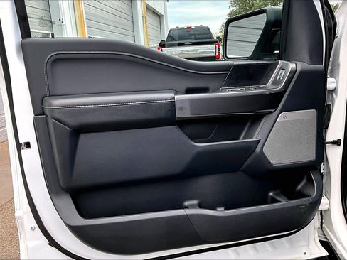 Certified 2022 Ford F150 XLT w/ Equipment Group 302A High image 22