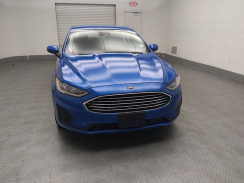 Used 2019 Ford Fusion SE FWD image 14