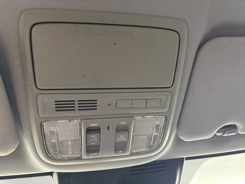 Used 2017 Honda CR-V Touring image 27