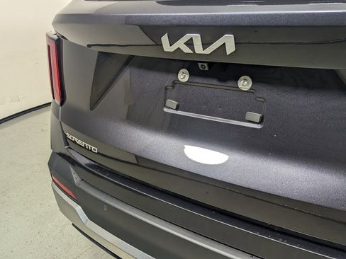 New 2026 Kia Sorento EX w/ EX Premium Package FWD image 8