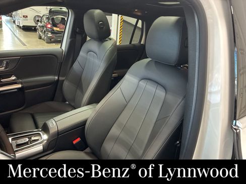 New 2026 Mercedes-Benz GLA 250 4MATIC image 9