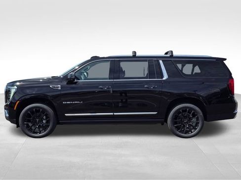 New 2026 GMC Yukon XL Denali w/ Denali Reserve Package AWD/4WD image 2