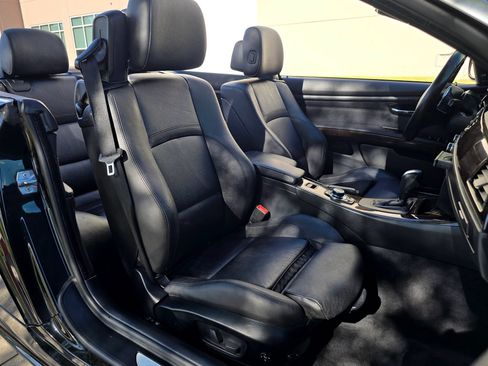 Used 2013 BMW 335i Convertible RWD image 24