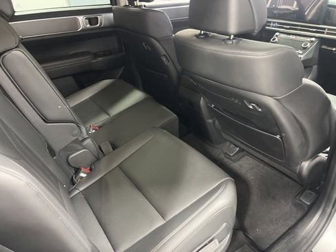 Used 2025 Hyundai Santa Fe SEL image 25