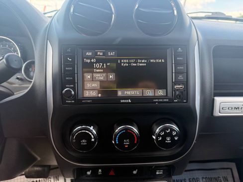 Used 2014 Jeep Compass Latitude w/ Sun/Sound Group AWD/4WD image 47