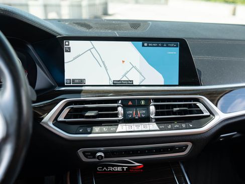 Used 2019 BMW X7 xDrive40i w/ Cold Weather Package image 33