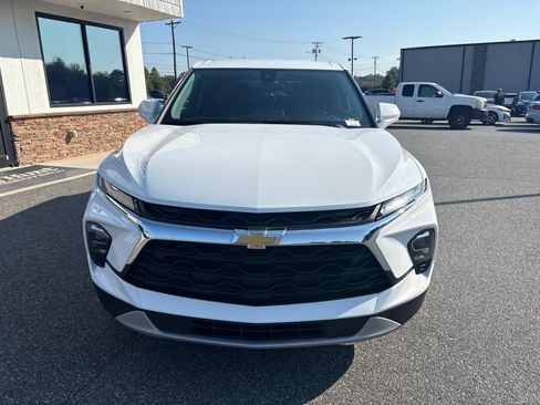 Used 2025 Chevrolet Blazer LT AWD/4WD image 12