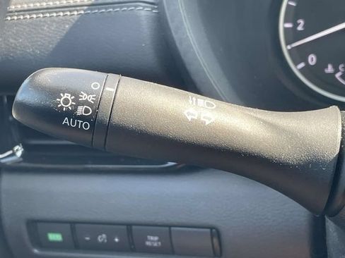 Used 2025 Nissan Sentra SV FWD image 23
