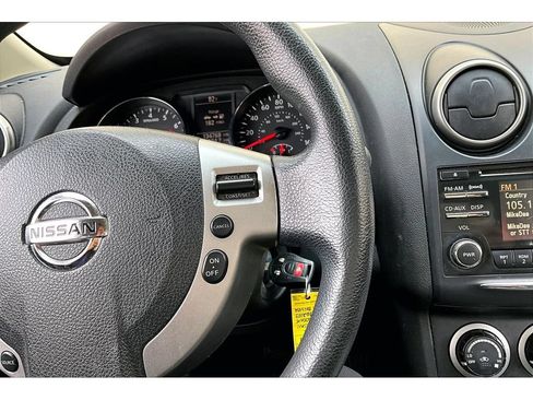 Used 2015 Nissan Rogue S w/ Convenience Package AWD/4WD image 11