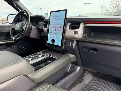 Used 2022 Ford Expedition Timberline image 10
