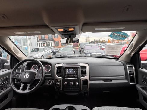 Used 2017 RAM 1500 Classic SLT image 15