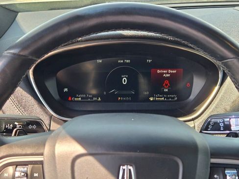 Used 2020 Lincoln Nautilus Reserve AWD/4WD image 32