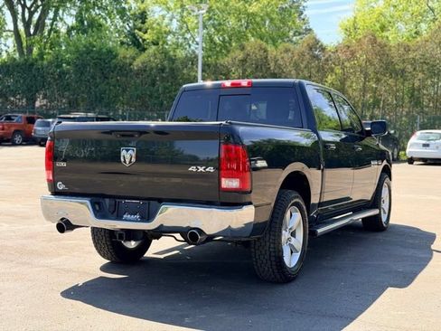 Used 2015 RAM 1500 Classic SLT w/ SLT Plus D←cor Group AWD/4WD image 4