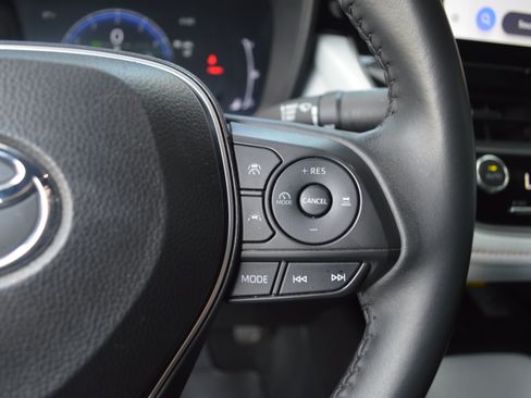Used 2025 Toyota Corolla FX w/ Convenience Package FWD image 16