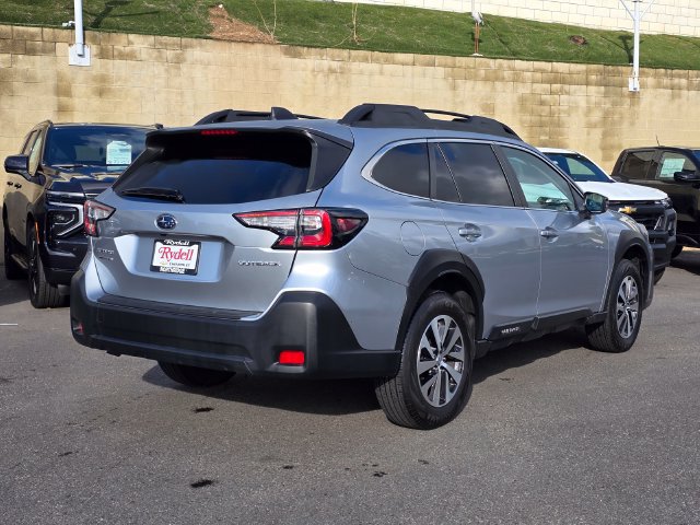 Used 2025 Subaru Outback Premium w/ Popular Package #1A AWD/4WD image 6