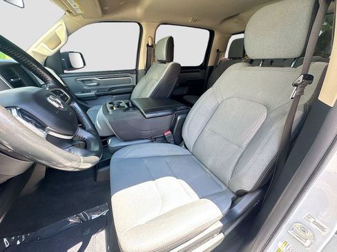 Used 2020 RAM 1500 Big Horn AWD/4WD image 16