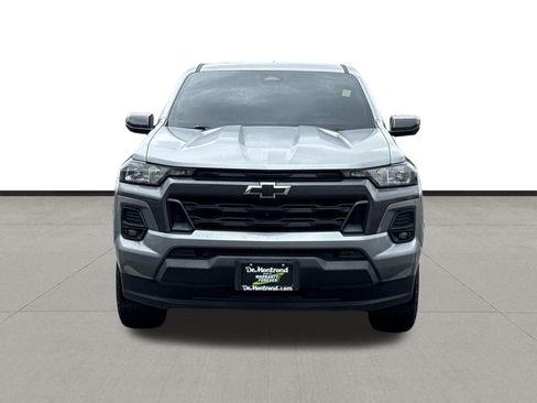 Used 2024 Chevrolet Colorado LT w/ LT Convenience Package II RWD image 2