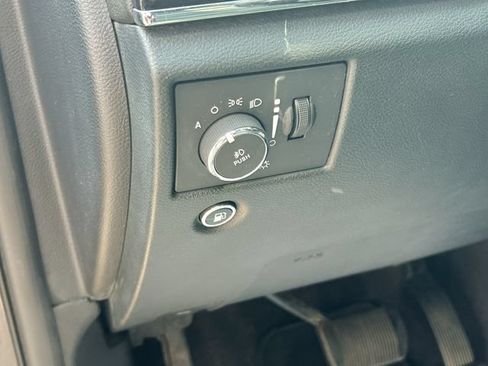 Used 2015 Jeep Grand Cherokee High Altitude AWD/4WD image 34