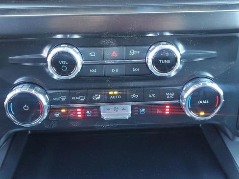 New 2026 Ford F250 Lariat w/ Black Appearance Package image 35