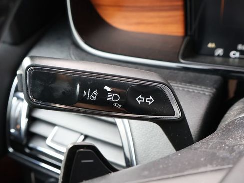 Used 2019 Lincoln Navigator Reserve AWD/4WD image 21