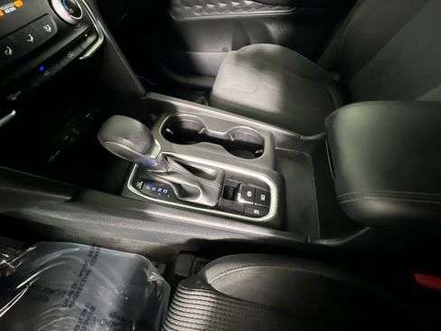 Used 2020 Hyundai Santa Fe SE FWD image 24