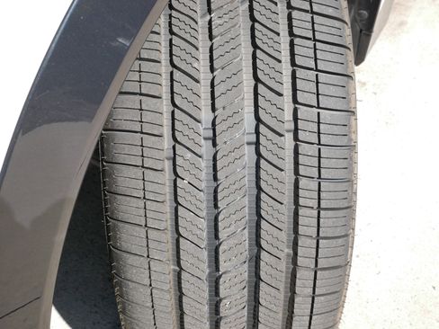 Used 2025 BMW X1 xDrive28i w/ Convenience Package image 12