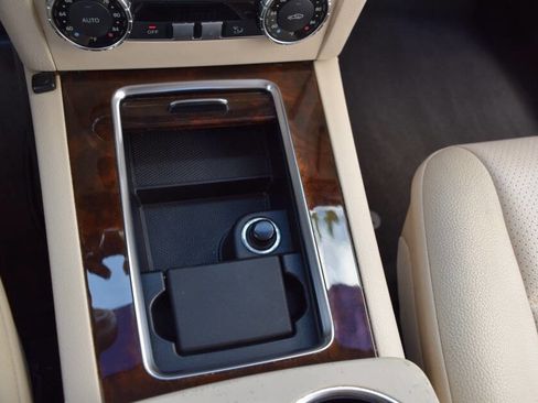 Used 2013 Mercedes-Benz GLK 250 BlueTEC 4MATIC image 58