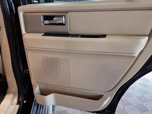 Used 2017 Ford Expedition Limited w/ Equipment Group 301A AWD/4WD image 12