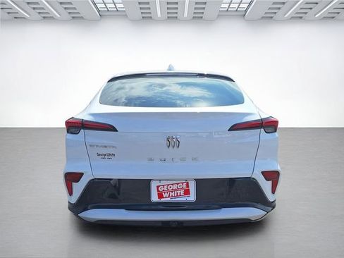 Used 2025 Buick Envista Sport Touring w/ Convenience I Package FWD image 5