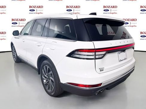 New 2026 Lincoln Aviator AWD image 5