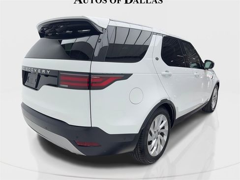 Used 2024 Land Rover Discovery S image 9