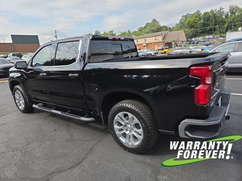 Used 2025 Chevrolet Silverado 1500 LTZ AWD/4WD image 5
