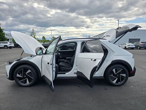 New 2025 Hyundai Ioniq 5 SEL image 18