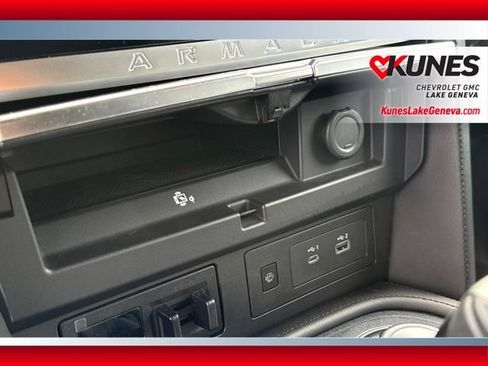 Used 2022 Nissan Armada SV w/ SV Appearance Package AWD/4WD image 32