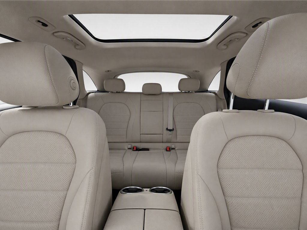 Used 2019 Mercedes-Benz GLC 300 4MATIC image 17