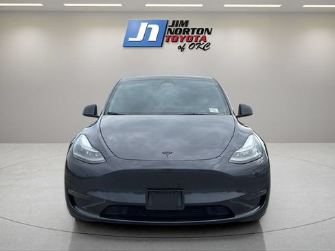Used 2024 Tesla Model Y Long Range AWD/4WD image 2