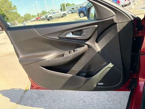 Used 2016 Chevrolet Malibu LT w/ Leather Package FWD image 30