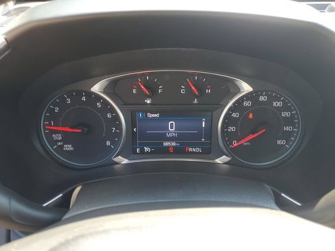 Used 2019 Chevrolet Equinox LT w/ Driver Convenience Package FWD image 16