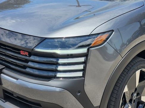 New 2025 Nissan Kicks SR image 6