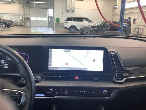 Certified 2023 Kia Sportage X-Line AWD/4WD image 10