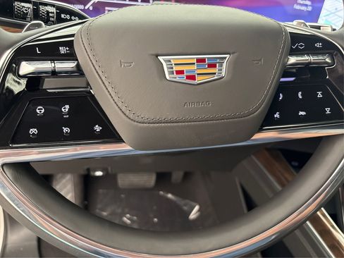 New 2025 Cadillac Escalade ESV Sport Platinum image 19