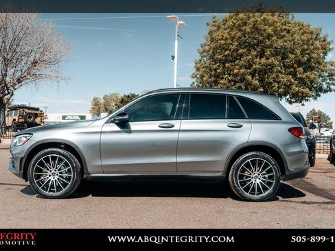 Used 2022 Mercedes-Benz GLC 300 4MATIC image 4