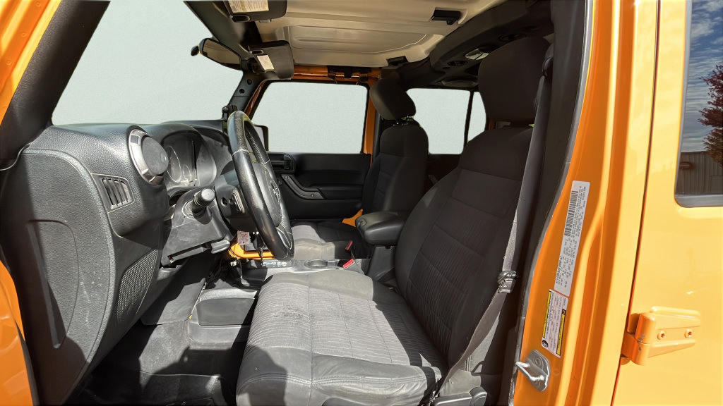 Used 2012 Jeep Wrangler Unlimited Sport AWD/4WD image 14