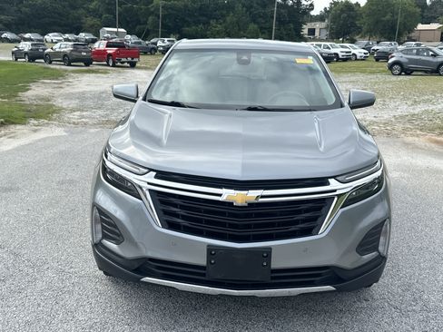 Used 2024 Chevrolet Equinox LT FWD image 2