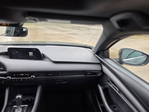 Used 2021 MAZDA MAZDA3 s image 20