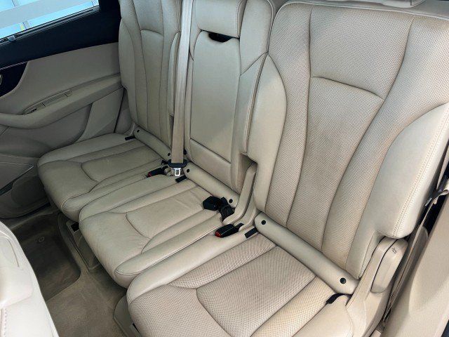 Used 2018 Audi Q7 3.0T Prestige AWD/4WD image 35