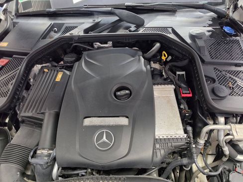 Used 2015 Mercedes-Benz C 300 4MATIC Sedan image 36