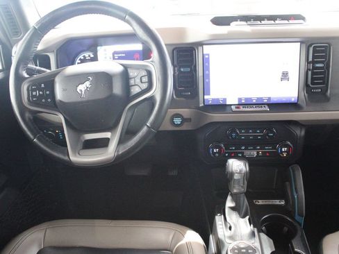 Used 2024 Ford Bronco Wildtrak AWD/4WD image 2