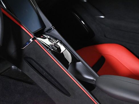 Used 2024 Ferrari Roma image 15